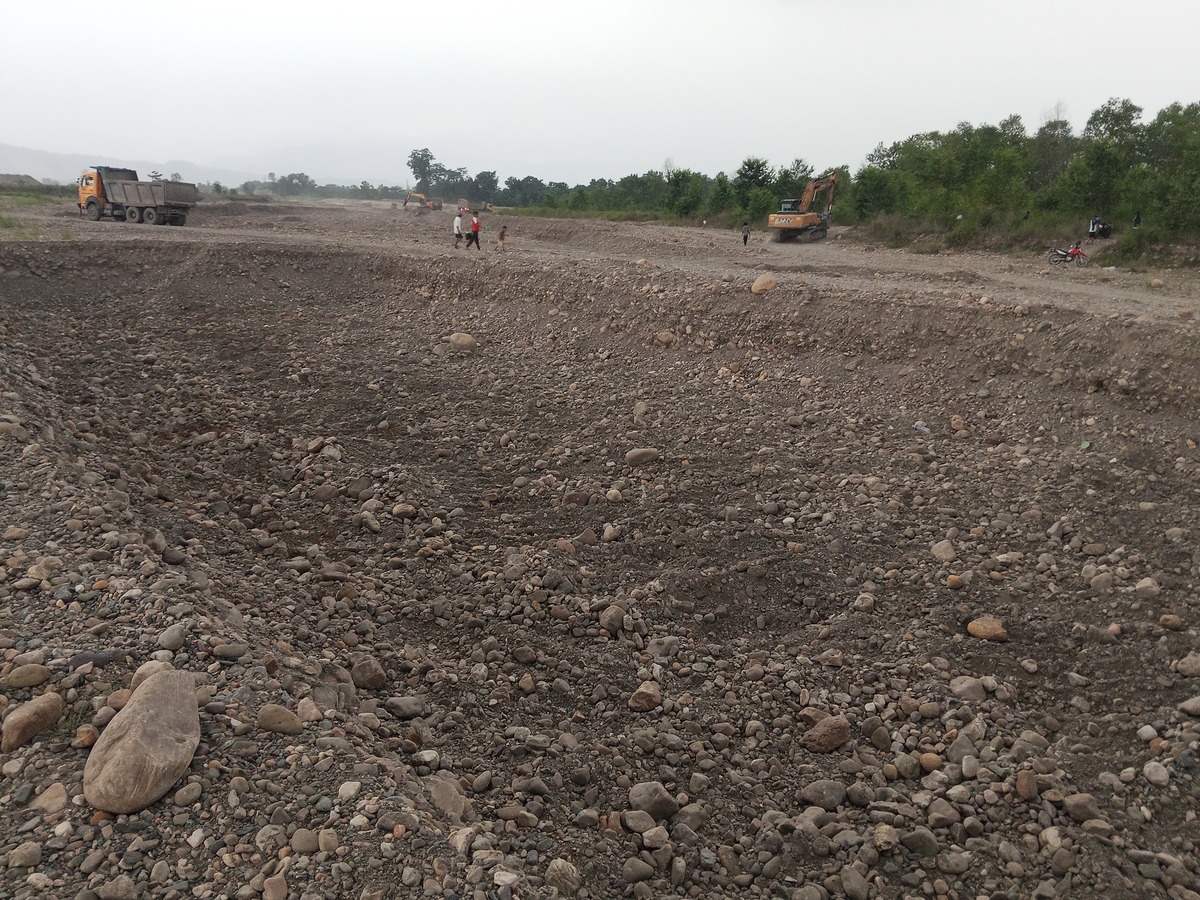 मध्यबिन्दु नगरपालिका गिरुवारीखोला अनुगमन २०८३-२-१३